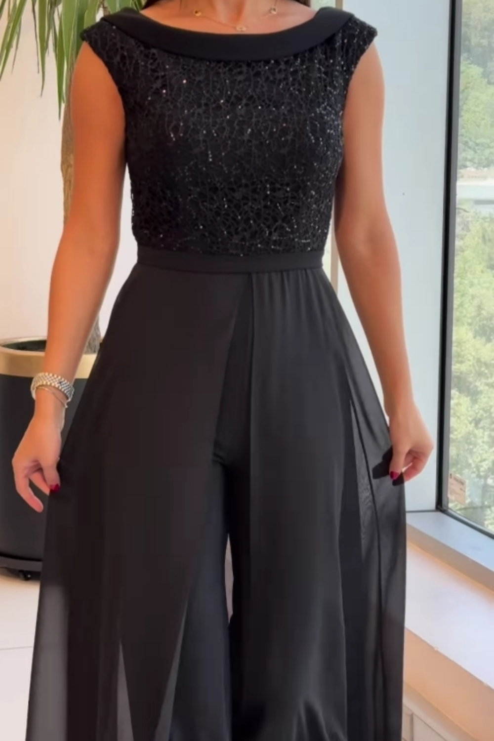 Avalon – Sleek Sleeveless Jumpsuit