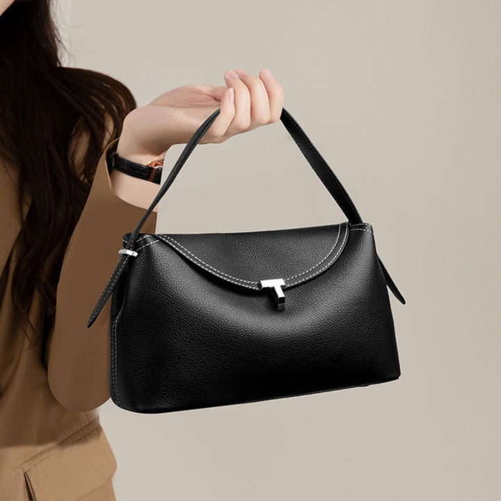 La Divine - T Handbag