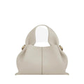 Jamie | Stylish Travel Companion